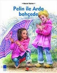 Pelin İle Arda Bahçede